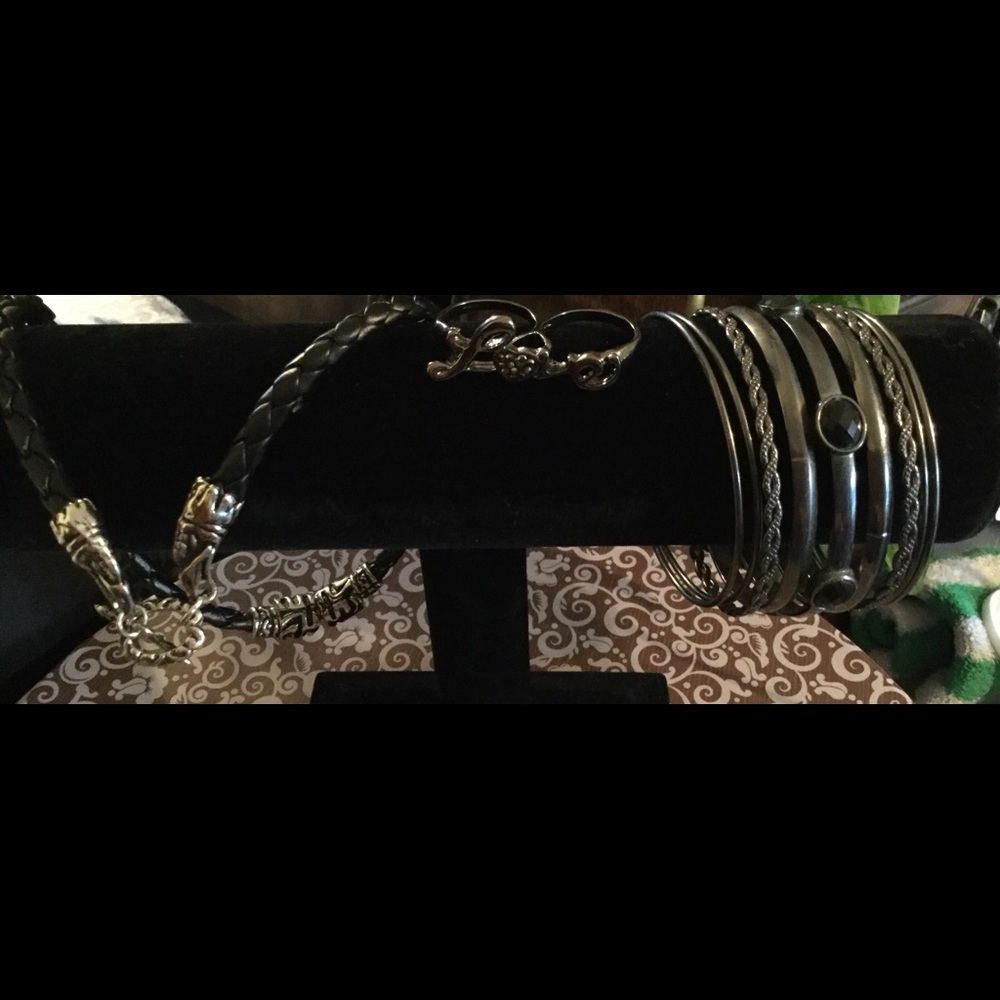 Rock Chic Jewelry Set - Picture 5 of 7